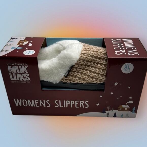 MUK LUKS Women's XL Slippers - Tan and White - Picture 1 of 4